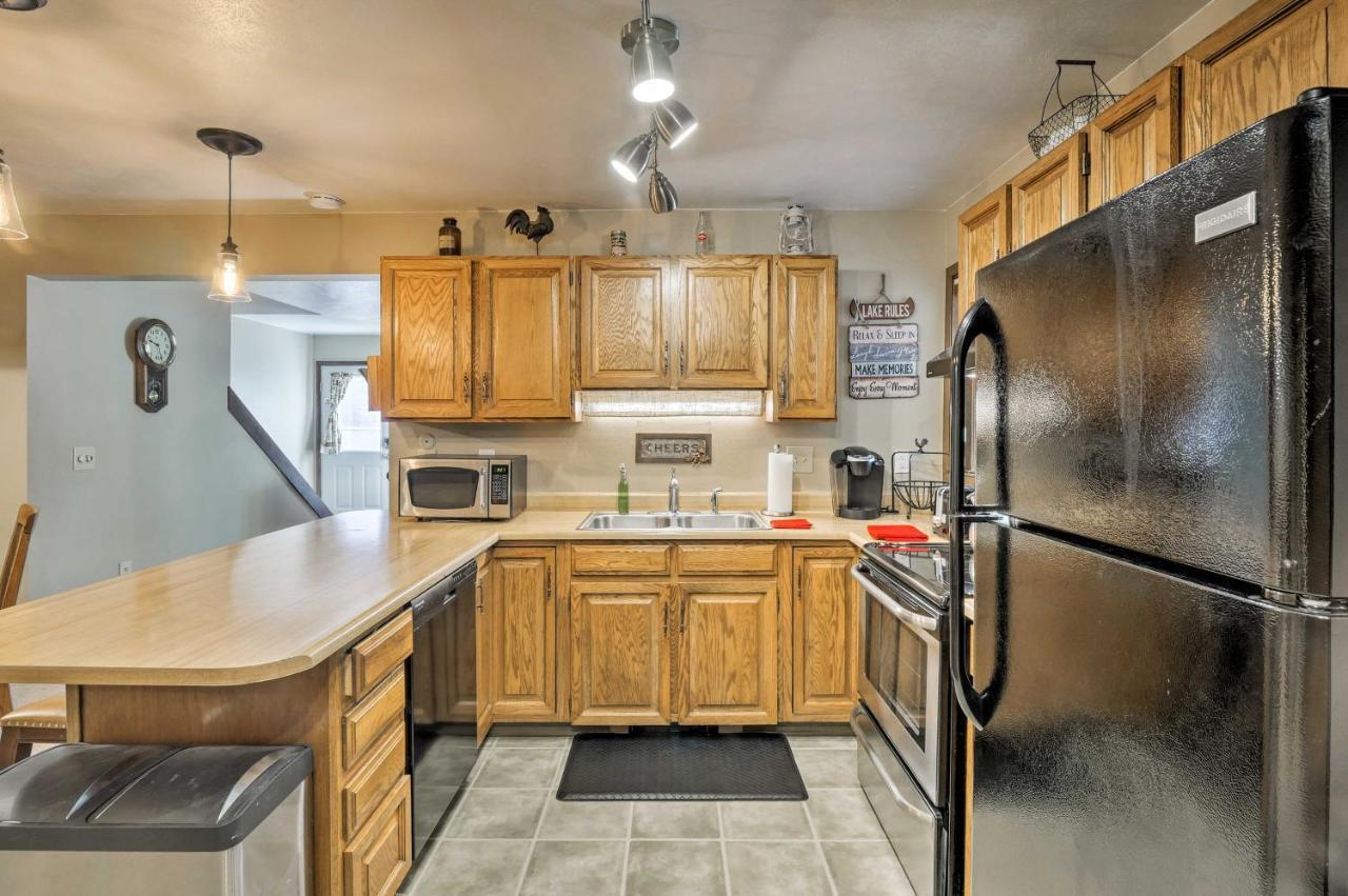 Grand Lake Condo With Balcony - 1 Block To Water! エクステリア 写真