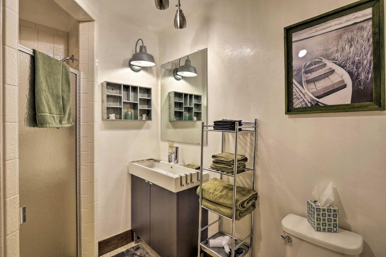 Grand Lake Condo With Balcony - 1 Block To Water! エクステリア 写真